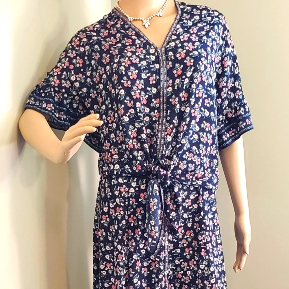 Beautiful Floral 2 PC Set Top & Maxi Skirt by Max Studio Soft Flowy